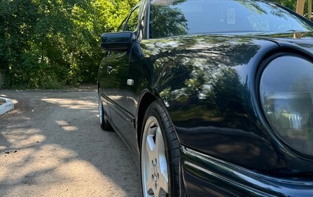 Mercedes-Benz E-Класс, 1997 год, 460 000 рублей, 6 фотография