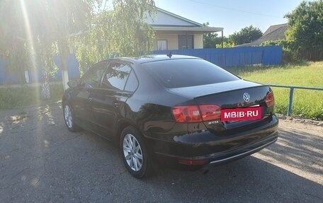 Volkswagen Jetta VI, 2013 год, 640 000 рублей, 2 фотография
