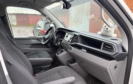 Volkswagen Caravelle T6 рестайлинг, 2020 год, 6 700 000 рублей, 9 фотография