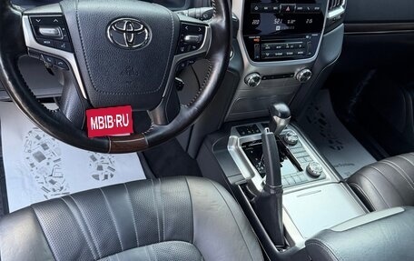 Toyota Land Cruiser 200, 2019 год, 8 200 000 рублей, 4 фотография
