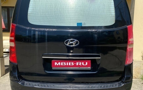 Hyundai Grand Starex Grand Starex I рестайлинг 2, 2009 год, 850 000 рублей, 1 фотография
