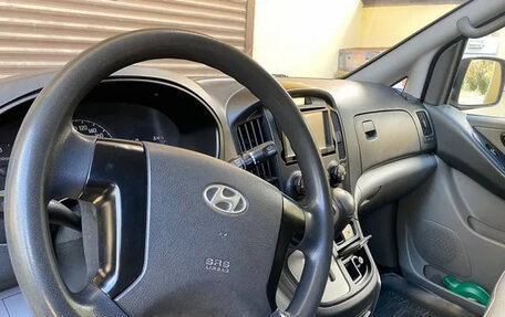Hyundai Grand Starex Grand Starex I рестайлинг 2, 2009 год, 850 000 рублей, 6 фотография