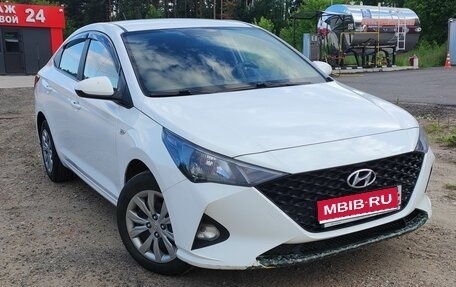 Hyundai Solaris II рестайлинг, 2021 год, 1 430 000 рублей, 1 фотография