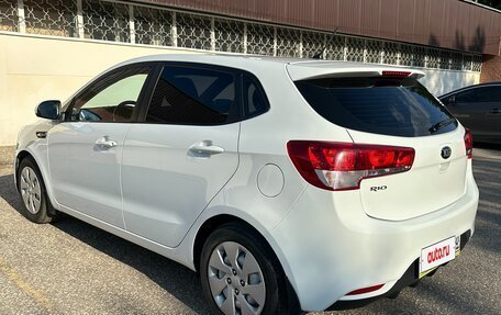 KIA Rio III рестайлинг, 2015 год, 880 000 рублей, 4 фотография