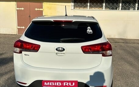 KIA Rio III рестайлинг, 2015 год, 880 000 рублей, 5 фотография