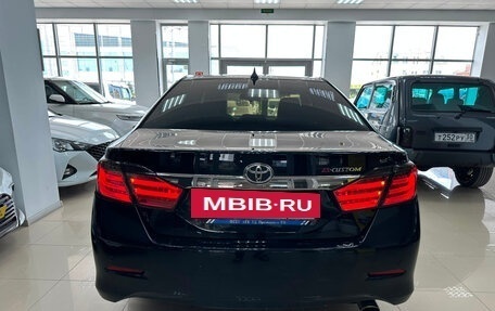 Toyota Camry, 2014 год, 1 950 000 рублей, 10 фотография