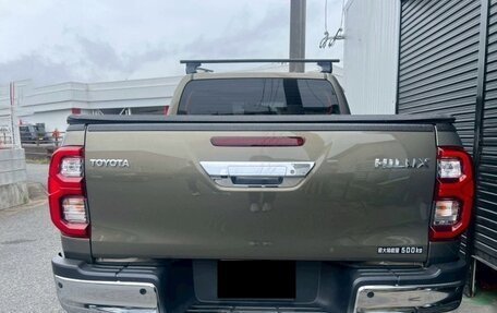 Toyota Hilux VIII, 2022 год, 4 320 000 рублей, 5 фотография