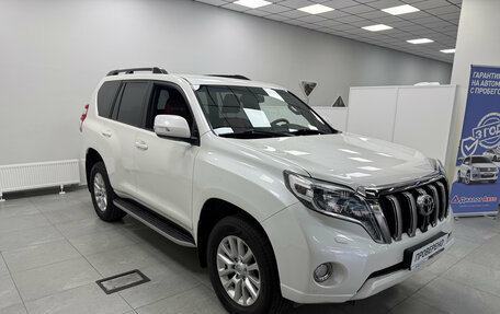 Toyota Land Cruiser Prado 150 рестайлинг 2, 2016 год, 4 000 000 рублей, 3 фотография
