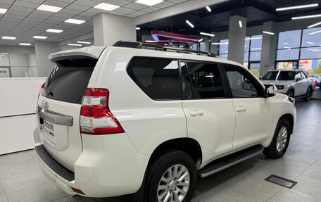Toyota Land Cruiser Prado 150 рестайлинг 2, 2016 год, 4 000 000 рублей, 6 фотография