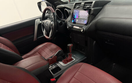 Toyota Land Cruiser Prado 150 рестайлинг 2, 2016 год, 4 000 000 рублей, 8 фотография