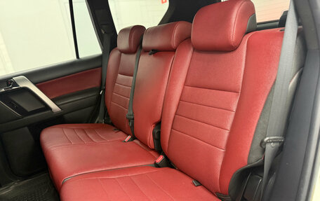 Toyota Land Cruiser Prado 150 рестайлинг 2, 2016 год, 4 000 000 рублей, 14 фотография