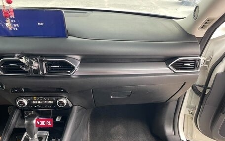Mazda CX-5 II, 2022 год, 2 300 000 рублей, 13 фотография