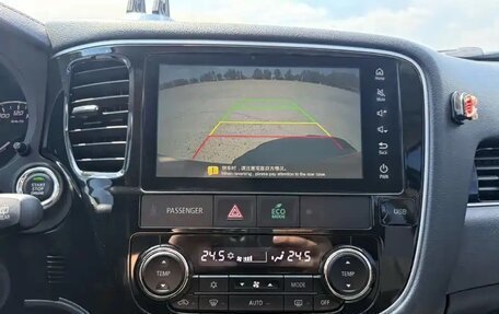 Mitsubishi Outlander III рестайлинг 3, 2021 год, 2 150 000 рублей, 11 фотография