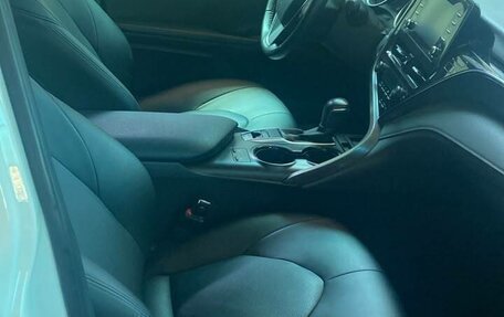 Toyota Camry, 2021 год, 3 400 000 рублей, 6 фотография