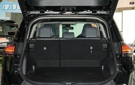 Toyota RAV4, 2026 год, 3 850 000 рублей, 19 фотография