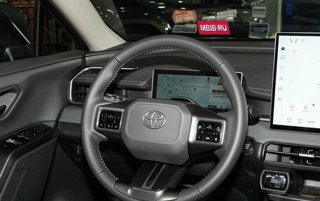 Toyota RAV4, 2026 год, 3 850 000 рублей, 11 фотография
