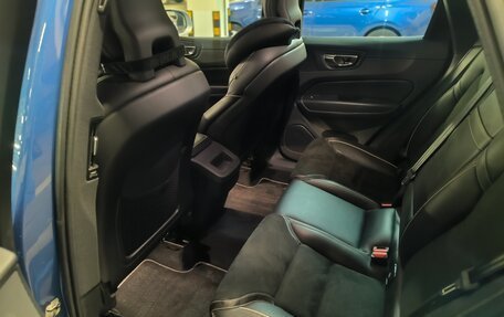Volvo XC60 II, 2018 год, 3 300 000 рублей, 4 фотография
