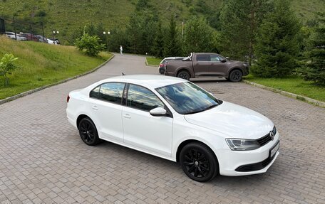 Volkswagen Jetta VI, 2014 год, 890 000 рублей, 2 фотография