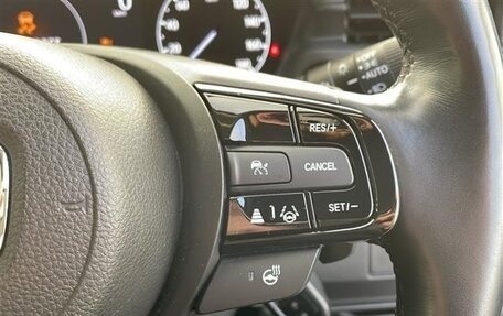 Honda Vezel, 2022 год, 1 712 000 рублей, 10 фотография