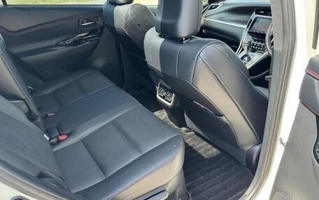 Toyota Harrier, 2020 год, 2 240 000 рублей, 22 фотография