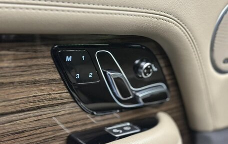 Land Rover Range Rover IV рестайлинг, 2018 год, 5 500 000 рублей, 8 фотография
