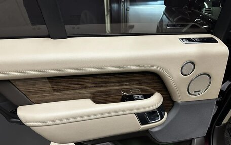 Land Rover Range Rover IV рестайлинг, 2018 год, 5 500 000 рублей, 19 фотография