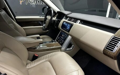 Land Rover Range Rover IV рестайлинг, 2018 год, 5 500 000 рублей, 26 фотография