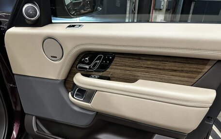 Land Rover Range Rover IV рестайлинг, 2018 год, 5 500 000 рублей, 25 фотография