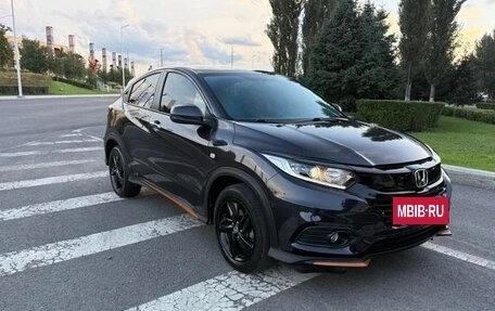 Honda Vezel, 2022 год, 1 313 000 рублей, 3 фотография