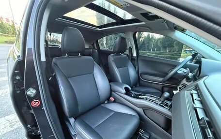 Honda Vezel, 2022 год, 1 313 000 рублей, 10 фотография