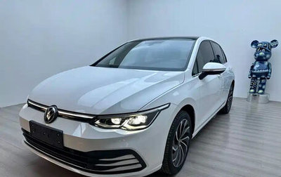 Volkswagen Golf VIII, 2022 год, 1 840 000 рублей, 1 фотография