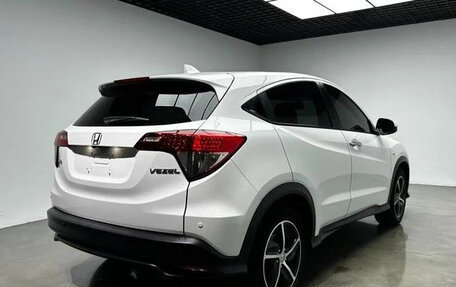 Honda Vezel, 2022 год, 1 344 000 рублей, 4 фотография