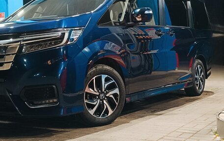 Honda Stepwgn IV, 2019 год, 2 500 000 рублей, 1 фотография