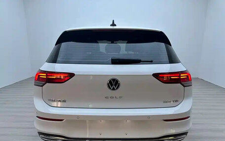 Volkswagen Golf VIII, 2022 год, 1 840 000 рублей, 5 фотография
