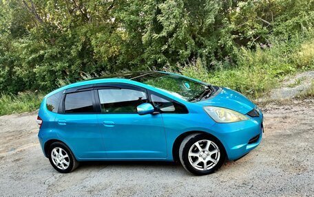 Honda Fit III, 2008 год, 700 000 рублей, 2 фотография