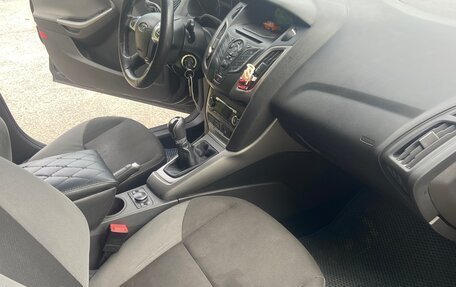 Ford Focus III, 2013 год, 569 000 рублей, 21 фотография