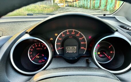 Honda Fit III, 2008 год, 700 000 рублей, 16 фотография