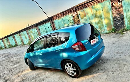 Honda Fit III, 2008 год, 700 000 рублей, 18 фотография