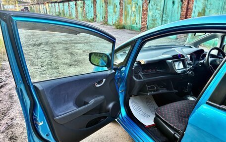 Honda Fit III, 2008 год, 700 000 рублей, 21 фотография