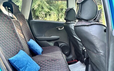 Honda Fit III, 2008 год, 700 000 рублей, 28 фотография