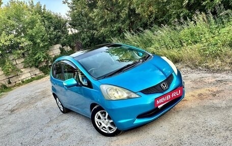 Honda Fit III, 2008 год, 700 000 рублей, 25 фотография