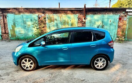 Honda Fit III, 2008 год, 700 000 рублей, 38 фотография