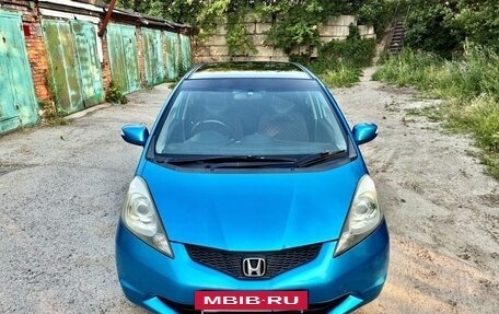 Honda Fit III, 2008 год, 700 000 рублей, 37 фотография