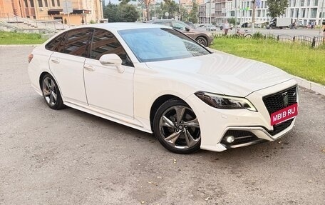 Toyota Crown, 2018 год, 3 100 000 рублей, 2 фотография
