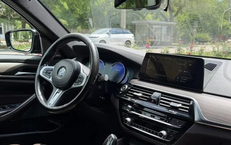 BMW 5 серия, 2018 год, 3 950 000 рублей, 2 фотография