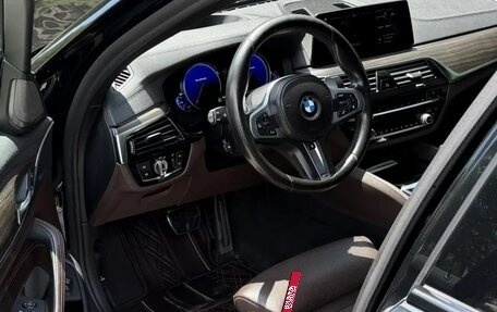 BMW 5 серия, 2018 год, 3 950 000 рублей, 9 фотография