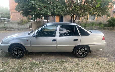Daewoo Nexia I рестайлинг, 2011 год, 240 000 рублей, 3 фотография