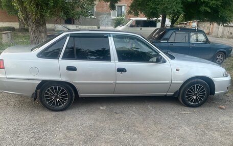 Daewoo Nexia I рестайлинг, 2011 год, 240 000 рублей, 2 фотография
