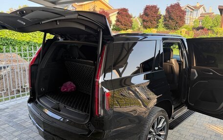 Cadillac Escalade V, 2023 год, 8 500 000 рублей, 9 фотография