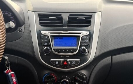 Hyundai Solaris II рестайлинг, 2011 год, 679 999 рублей, 17 фотография
